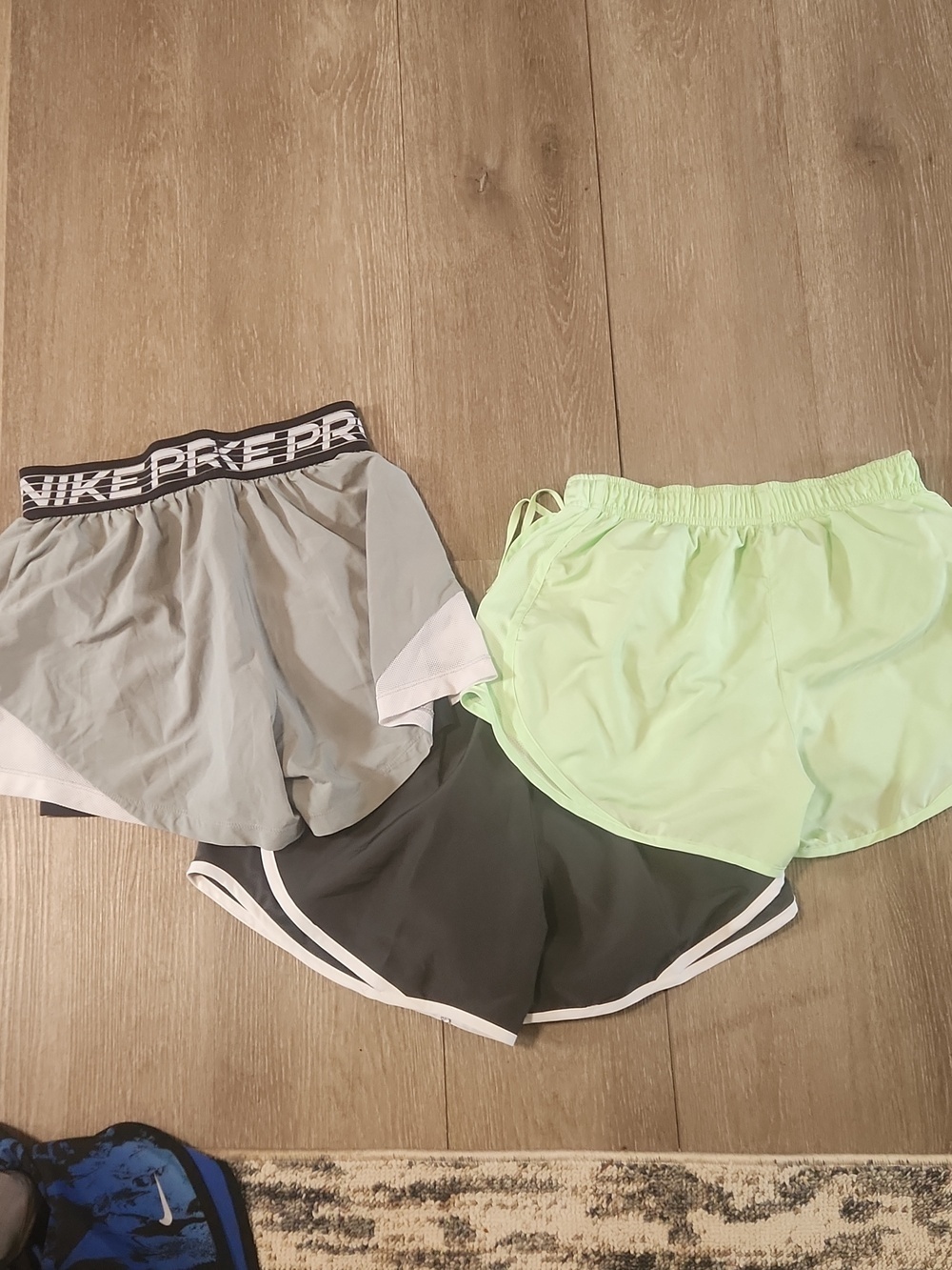 Bundle Of Nike Dri Fit Shorts Soze XS/S - Picture 2 of 5